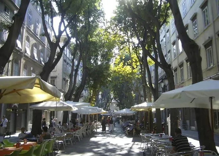 Triestiner Chic Trieste